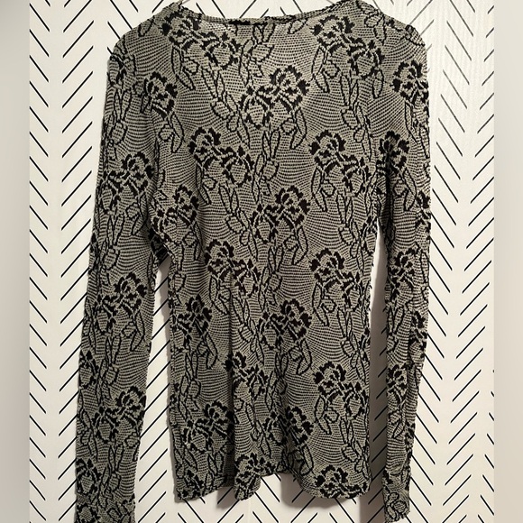 BKE Top Burnout Knit Stretch Top - Picture 7 of 9